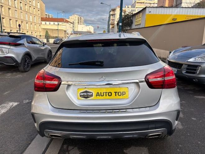 Mercedes Classe GLA 180 D FASCINATION 7G-DCT GRIS de 2017