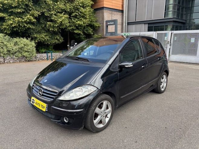 Cliquer pour voir la photo suivante Mercedes Classe A 170 ELEGANCE CVT NOIR de 2005