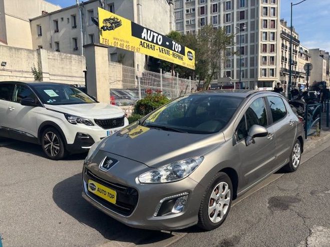 Cliquer pour voir la photo suivante Peugeot 308 1.6 HDI92 FAP ACTIVE 5P GRIS C de 2012