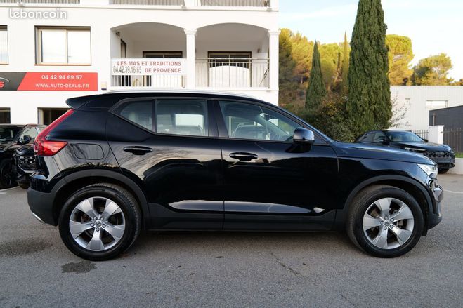 Volvo XC40 d3 150 ch momentum geartronic 8 distri o Noir de 2018