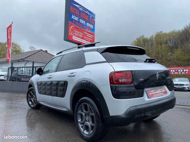 Citroen C4 Cactus 119/mois essence FEEL GPS Airbumps Clim  Gris de 2017