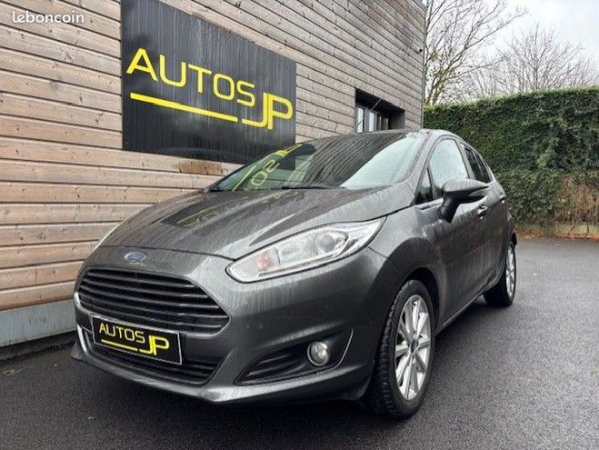 Cliquer pour voir la photo suivante Ford Fiesta vi 1.0 ecoboost 100 s&s titanium 5p Gris de 2016