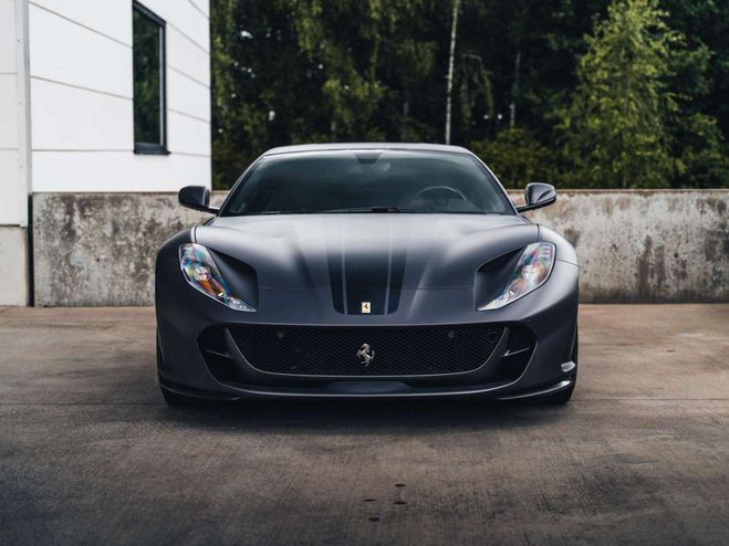Ferrari 812 Superfast Atelier Carbon Painted Striping Gris de 