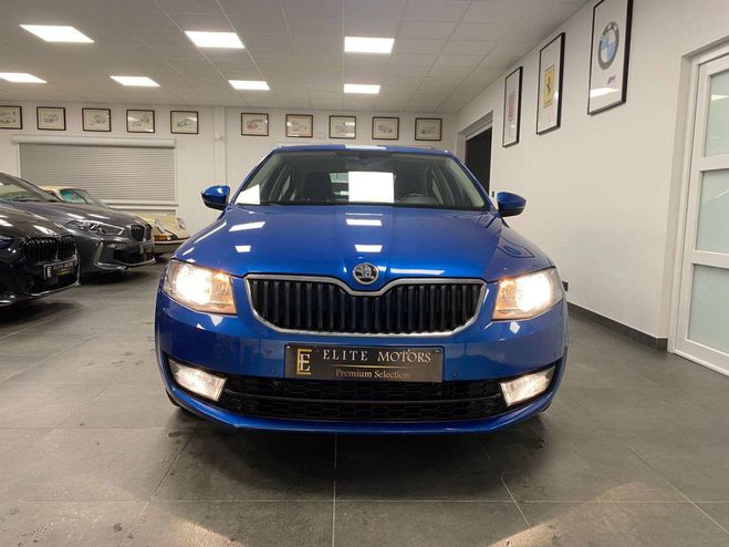 Skoda Octavia 1.2 TSI Active DSG 1erMAIN -FULL OPTION Bleu Mtallis de 