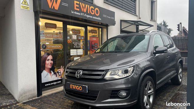 Cliquer pour voir la photo suivante Volkswagen Tiguan 2.0 tdi 110ch r-line -toit ouvrant panor Gris de 2014