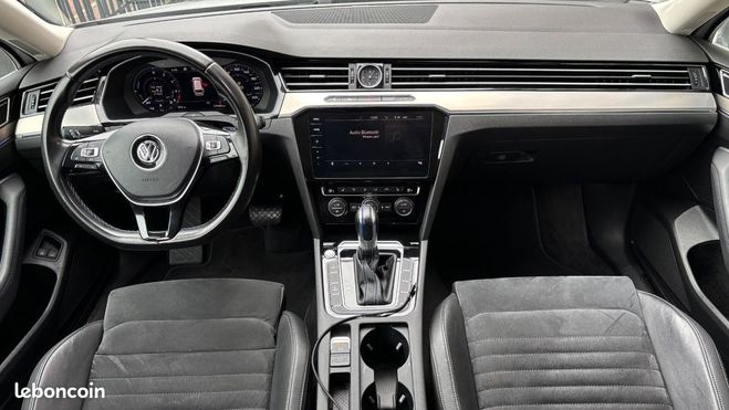 Volkswagen Passat sw gte 1.4 tsi plug-in hybrid 218ch dsg6 Blanc de 2018