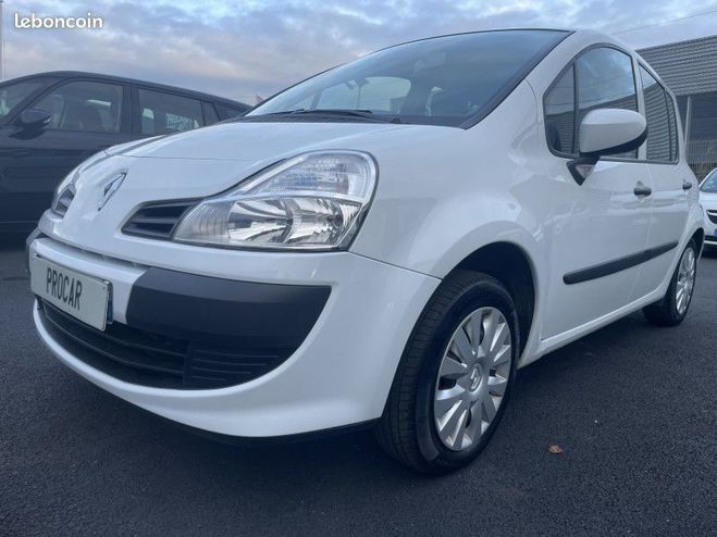 Cliquer pour voir la photo suivante Renault Modus 1.2 16V 75CH [URL masquée pour votre séc Blanc de 2012