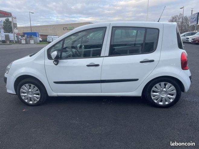 Renault Modus 1.2 16V 75CH [URL masque pour votre sc Blanc de 2012