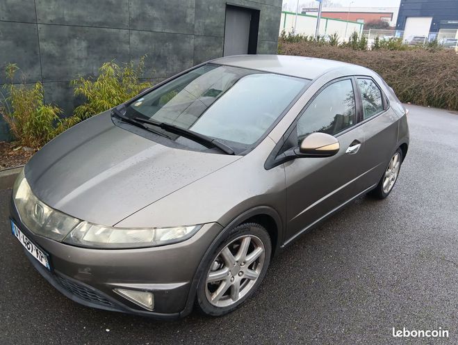 Honda Civic Belle 2.2 cdti pack revision faite tbe c Gris de 2005