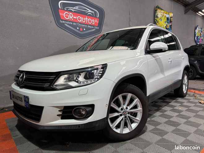 Cliquer pour voir la photo suivante Volkswagen Tiguan 2.0 TDI 140cv Sportline 4Motion BlueMoti Blanc de 2014
