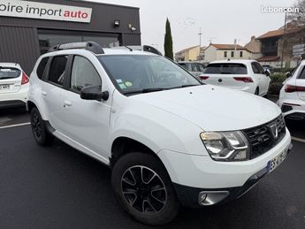  Voir détails -Dacia Duster Black Touch 2017 dCi 110 4x2 à Issoire (63)
