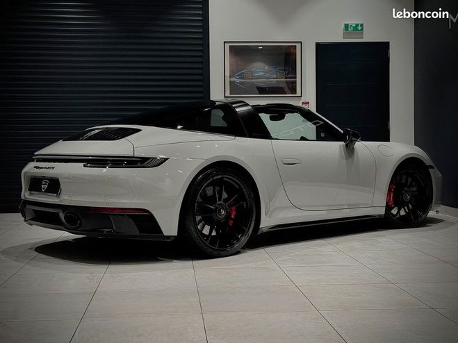 Porsche 911 992 TARGA 4 GTS SPORTDESIGN EXCLUSIVE 3. Gris de 2023