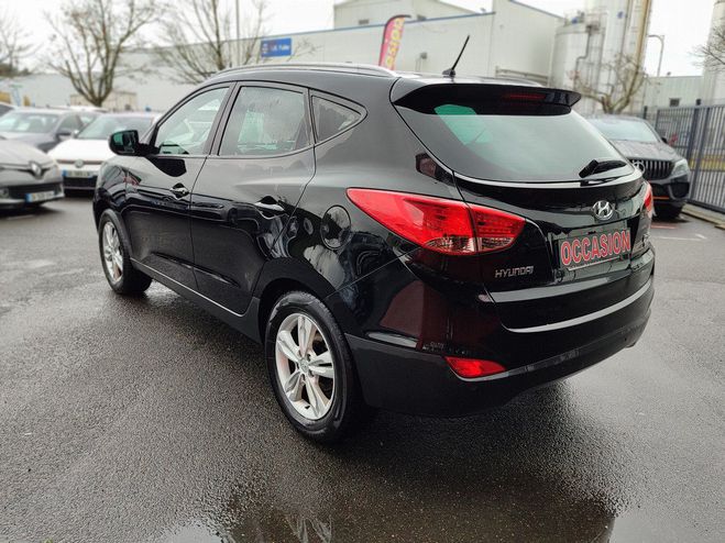 Cliquer pour voir la photo suivante Hyundai Ix35 1.7 crdi Noir de 2013