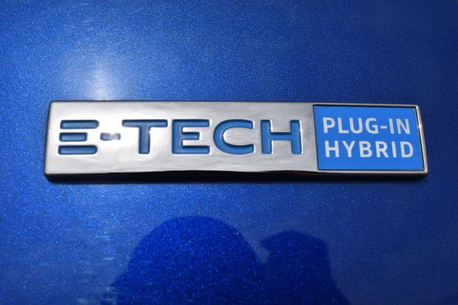 Renault Captur 1.6 E-TECH HYBRIDE 145CH BUSINESS -21 BLEU F de 2022