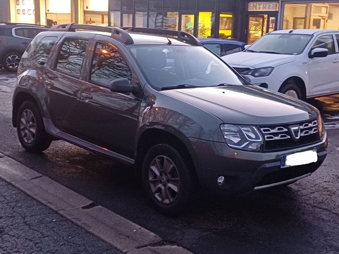 Dacia Duster (2) 1.5 DCI 110 LAUREATE PLUS 4X4 Vert Clair de 2014