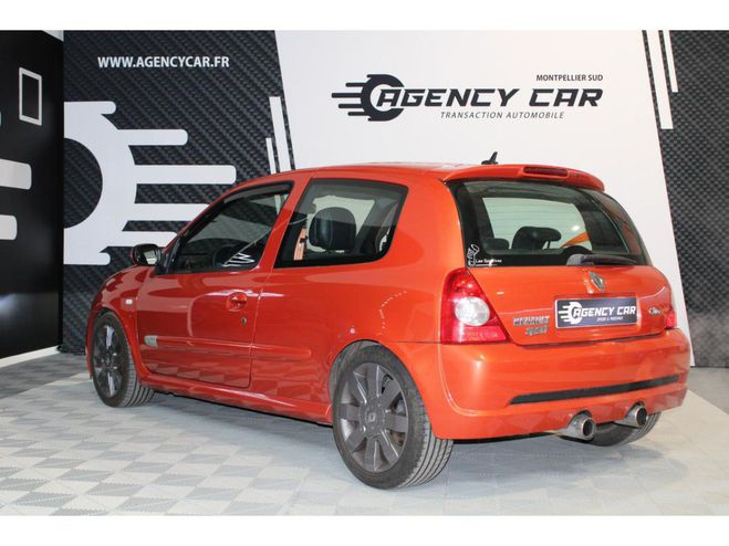 Renault Clio RS 2 - 2.0i 16V - 182 ch ORANGE de 2005