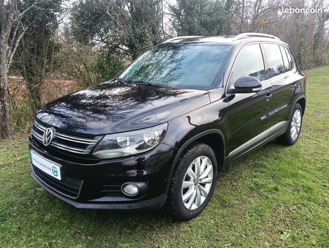 Cliquer pour voir la photo suivante Volkswagen Tiguan 2.0 TDI 140 Sportline Révisé & garantie Noir de 2012