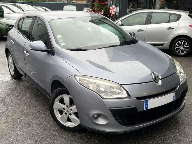 Renault Megane 3 III 2.0 16V 140 Cv BOITE AUTOMATIQUE 5 Gris de 2009