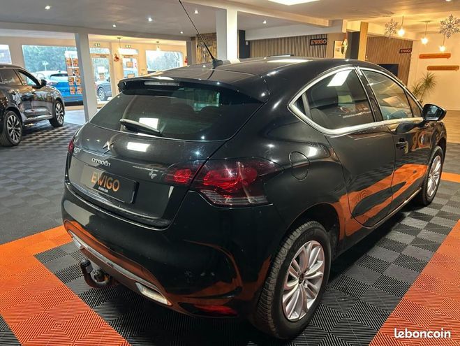 Citroen DS 4 1.6 vti 120 chic   2�me main Noir de 2011