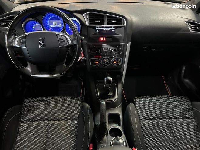 Citroen DS 4 1.6 vti 120 chic   2�me main Noir de 2011