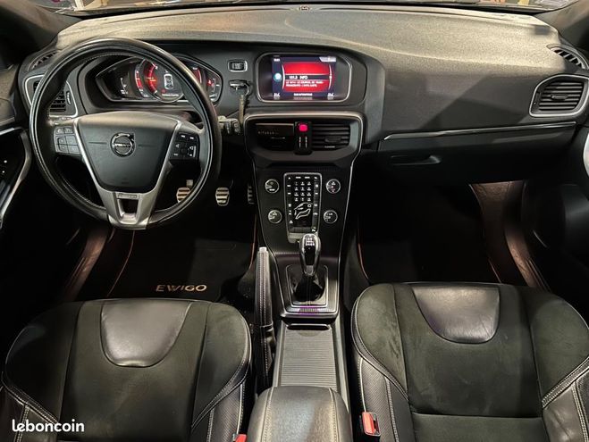Volvo V40 2.0 D2 120 R-DESIGN Gris de 2019