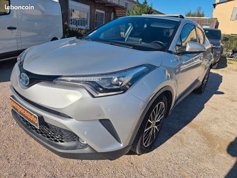  Voir détails -Toyota C HR Chr Distinctive CVT 122Cv à L'Isle-sur-la-Sorgue (84)