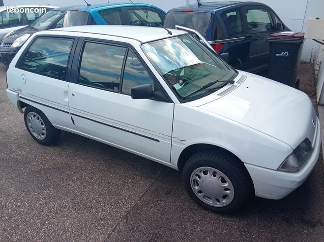 Citroen AX Belle 1992 1l tonic etat ct ok Blanc de 1992