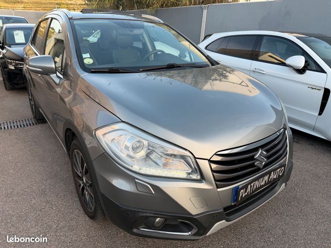 Suzuki SX4 S-Cross 1.6 ddis 120 privil�ge allgrip Gris de 2014