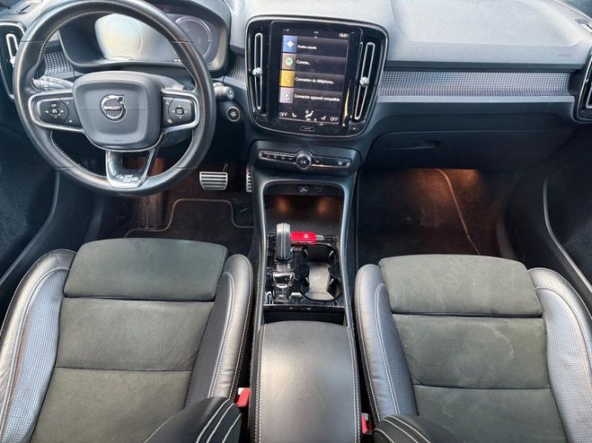 Volvo XC40 hybride rechargeable 262 cv 180+82 ch DC Blanc de 2020