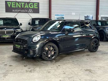  Voir détails -Mini Cooper C 1.5l jcw 156 ch bva 3 portes 1 ere mai à  La Ciotat (13)