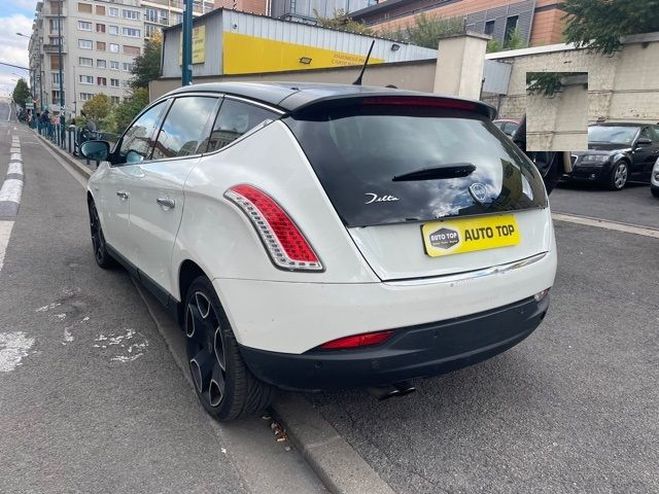 Lancia Delta 1.6 MULTIJET 120 16V DPF GOLD BLANC de 2012