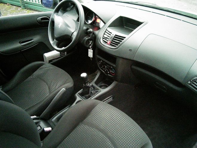 Peugeot 206 1.4 75 Urban  5PORTES - FAIBLE KM - PREM Gris de 2009