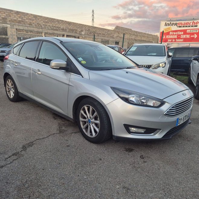Ford Focus III (2) 1.5 TDCI 120 S&S TITANIUM 5P 1 Gris de 2015