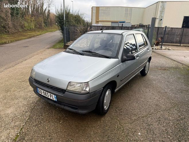 Renault Clio 1.2 rt 2eme main direction assist�e  de 1991