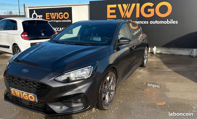 Ford Focus 1.0 ecoboost 125 ch st line + attelage Gris de 2019