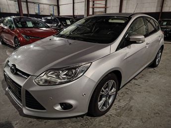  Voir d&eacute;tails -Ford Focus III 1.0 SCTi 100ch Titanium X S&S EcoBoo &agrave; Sainte-Genevi�ve-des-Bois (91)