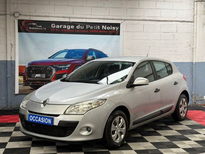 Renault Megane III 1.5 DCI 90CH FAP AUTHENTIQUE ECO Gris C de 2011