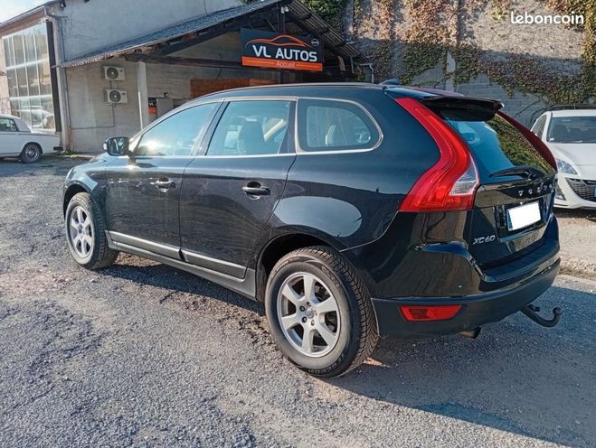Volvo XC60 2.0 136 cv Ann�e 2012 Noir de 2012