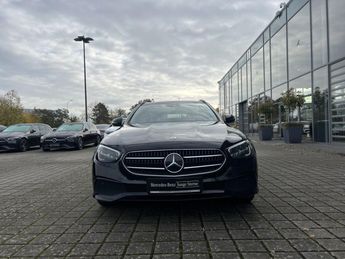  Voir d&eacute;tails -Mercedes Classe E 300 T-Modell +Pano+Avantgarde+AHK+Night+ &agrave; Leimbach (68)