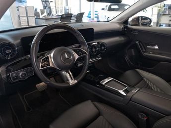  Voir d&eacute;tails -Mercedes Classe A 180 DISTR KAMERA SPUR PDC SHZ &agrave; Leimbach (68)