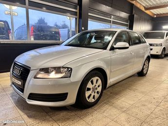  Voir d&eacute;tails -Audi A3 1.6 TDI 105CH DPF START-STOP AMBIENTE 3P &agrave; Fouqui�res-l�s-Lens (62)