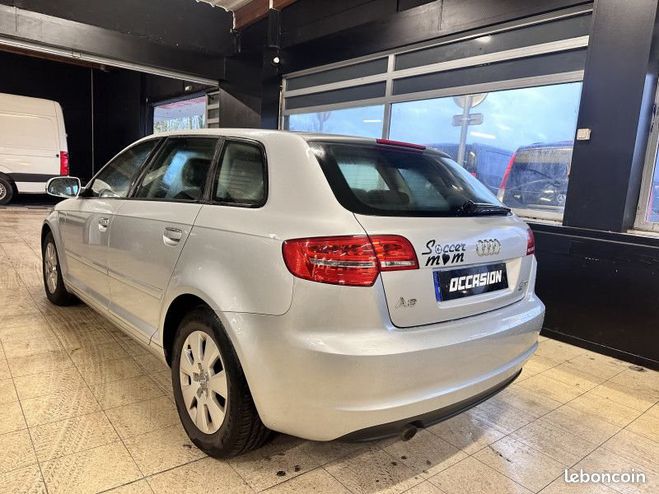 Audi A3 1.6 TDI 105CH DPF START-STOP AMBIENTE 3P Gris de 2010