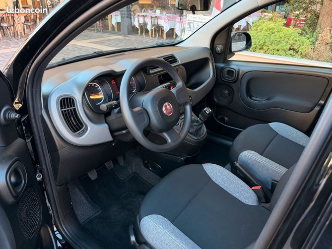 Fiat Panda iii 1.0 70 bsg s-s hybrid city Noir de 2023