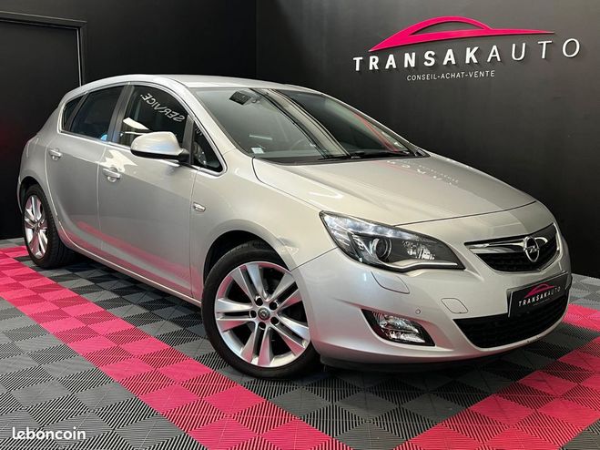 Cliquer pour voir la photo suivante Opel Astra 2.0 CDTI 160 ch Cosmo A APPLE CARPLAY SI Gris de 2010