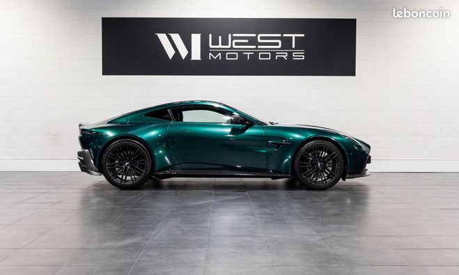 Aston martin V8 Vantage 665 FRAN�AISE PAS DE MALUS Carbone Cam 3 Vert de 2025