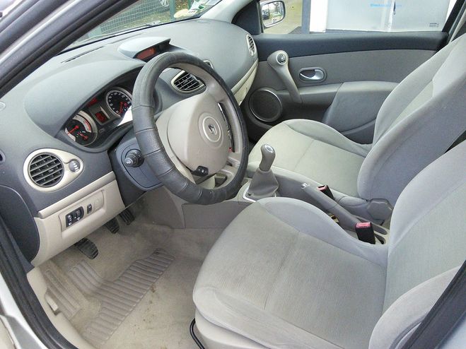 Renault Clio 5 Portes 1.5 dCi 86 cv Privilege CLIM -  Gris de 2008