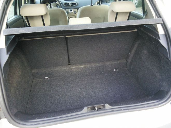 Renault Clio 5 Portes 1.5 dCi 86 cv Privilege CLIM -  Gris de 2008