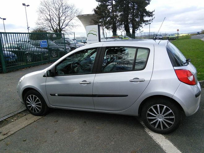 Renault Clio 5 Portes 1.5 dCi 86 cv Privilege CLIM -  Gris de 2008