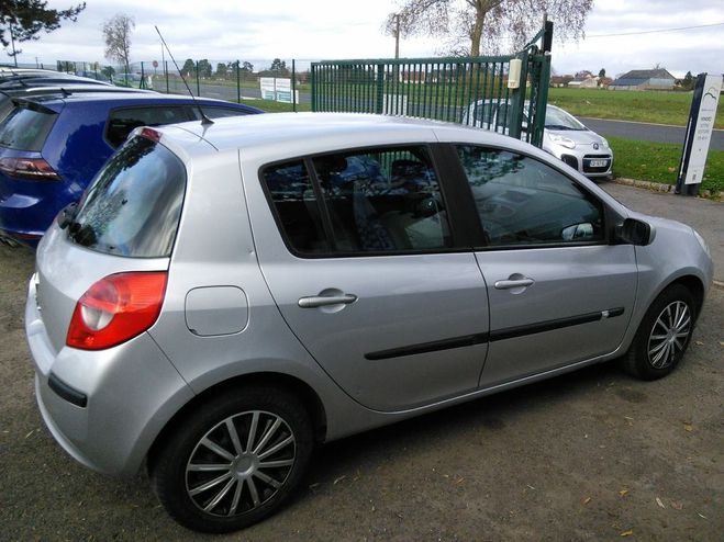 Renault Clio 5 Portes 1.5 dCi 86 cv Privilege CLIM -  Gris de 2008