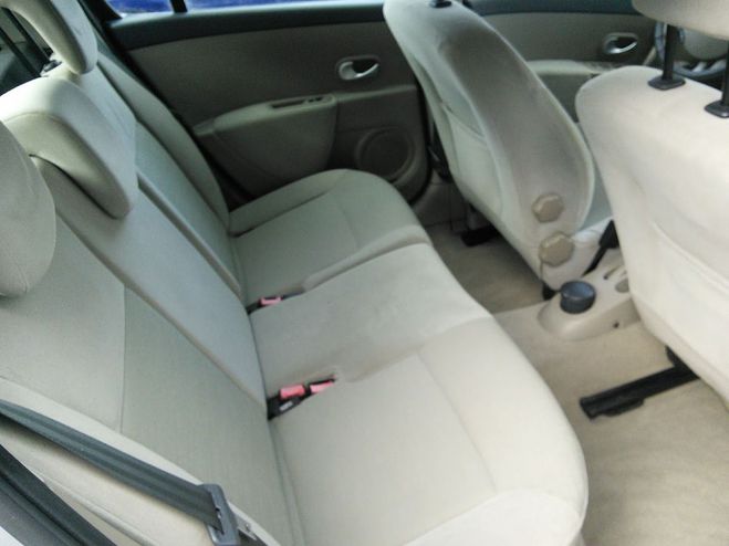 Renault Clio 5 Portes 1.5 dCi 86 cv Privilege CLIM -  Gris de 2008